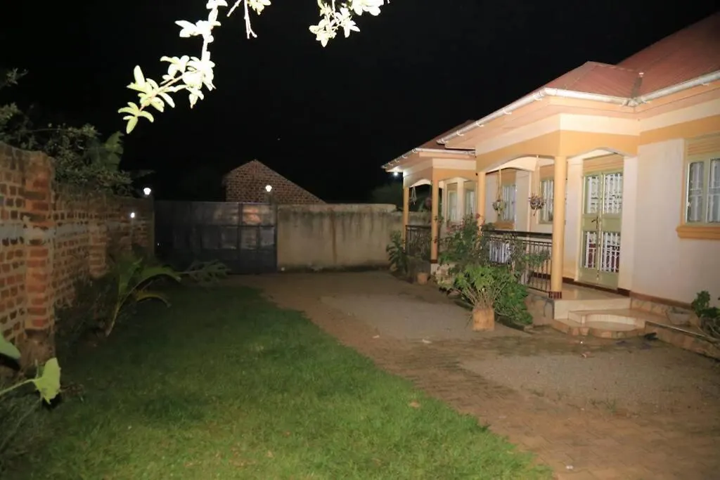 Ssenge Airbnb Kampala