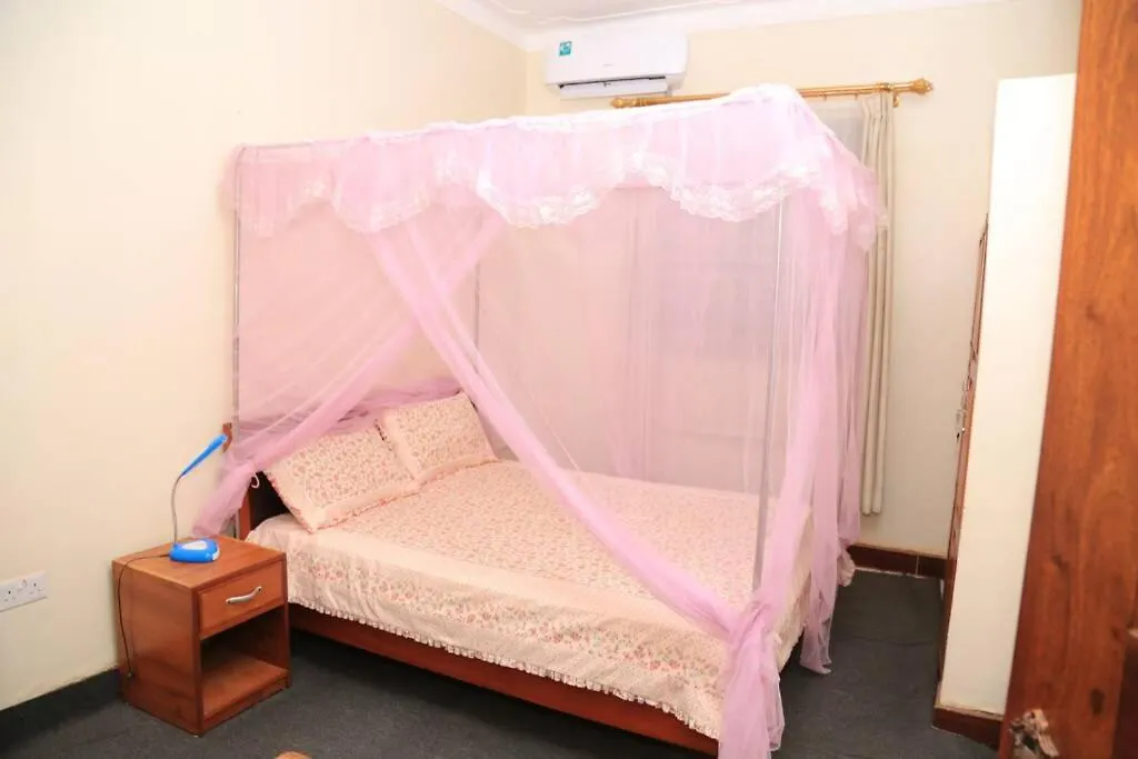 Ssenge Airbnb 0*, Kampala Uganda